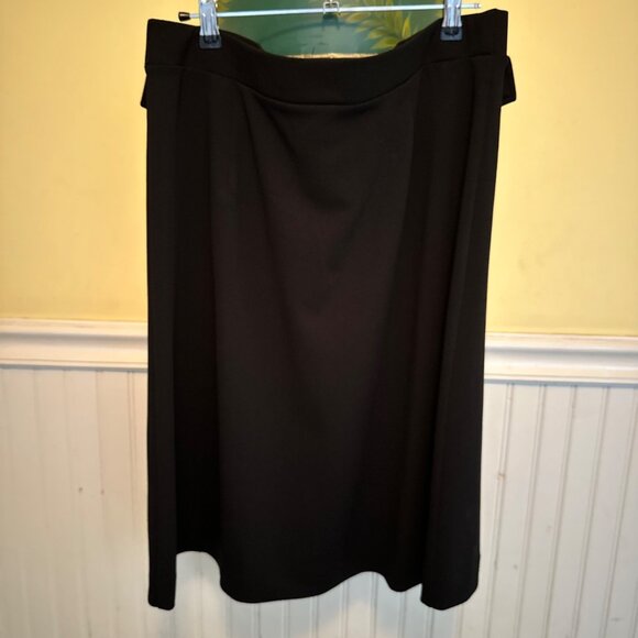 Womens Black Knee-Length Skirt With Decorative Buttoned Pockets - Size L By NYCC - Picture 2 of 6